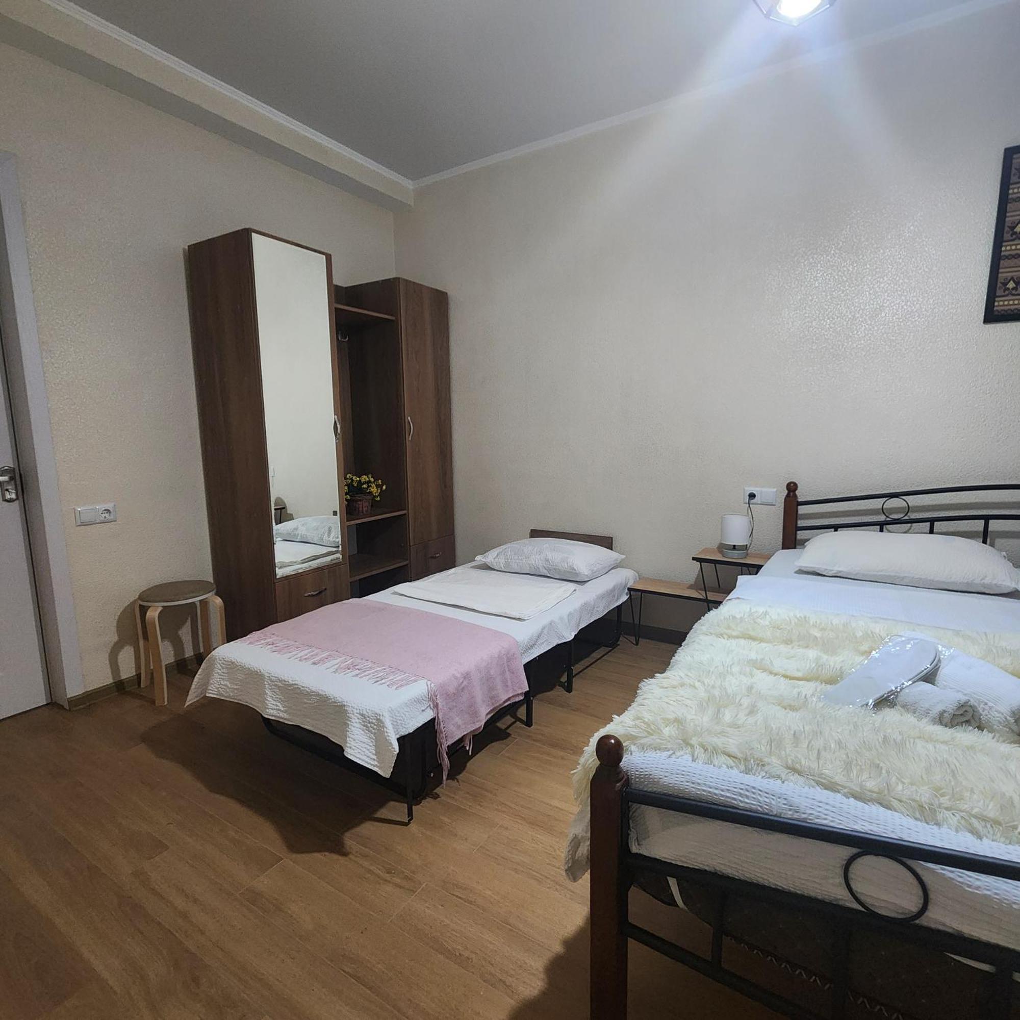 Panorama Family Hotel Telavi Exteriör bild